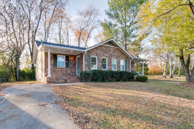 Building Photo - 2705 Wilson Dr NW