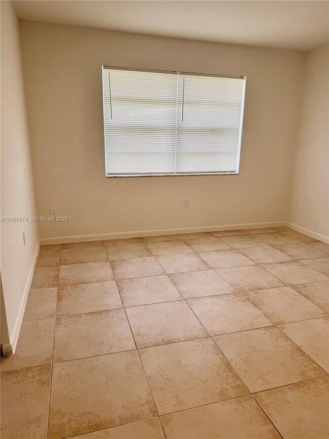 Building Photo - 4073 SW 52nd St