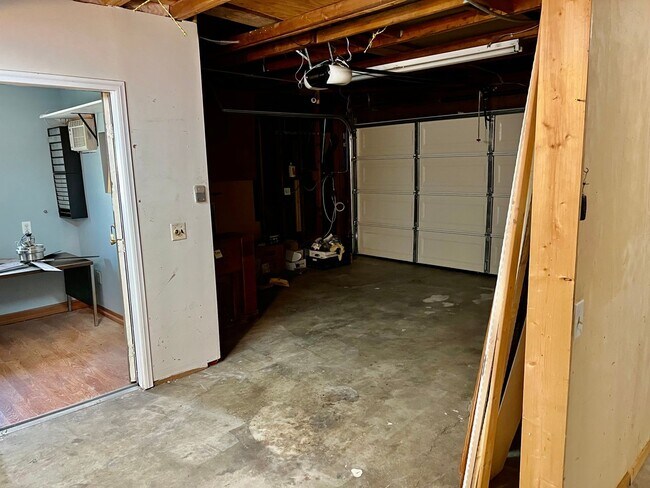 Building Photo - Nicely Remodeled 2 Story Home