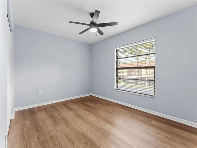 Building Photo - 13608 S Village Dr