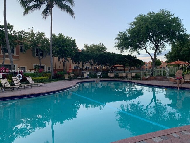 Building Photo - 4926 Leeward Ln