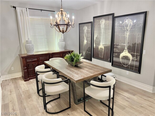 Building Photo - 399 Center Green Dr