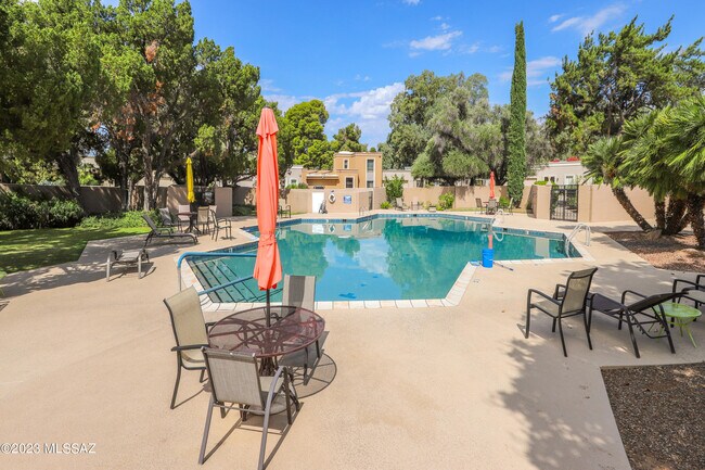 Building Photo - 2791 W Casas Cir