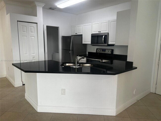 Building Photo - 4602 SW 160th Ave