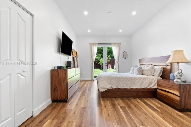 Building Photo - 2630 Dunwoodie Pl