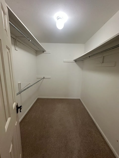 Building Photo - 111 Country Club Dr