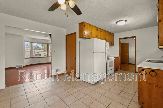 Building Photo - 5416 Browne St