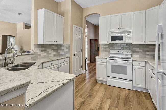 Building Photo - 952 Blackberry Ln