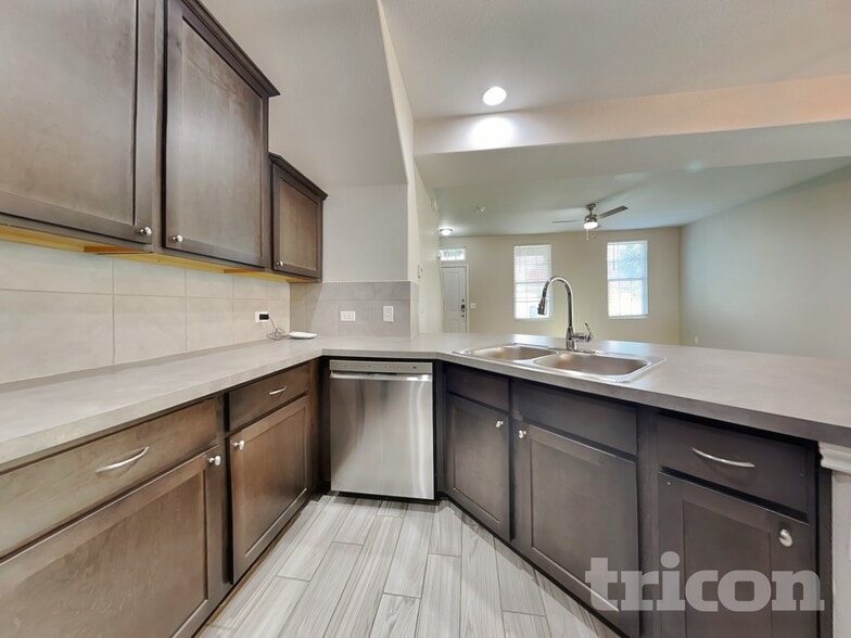 Building Photo - 428 Ferrule Dr