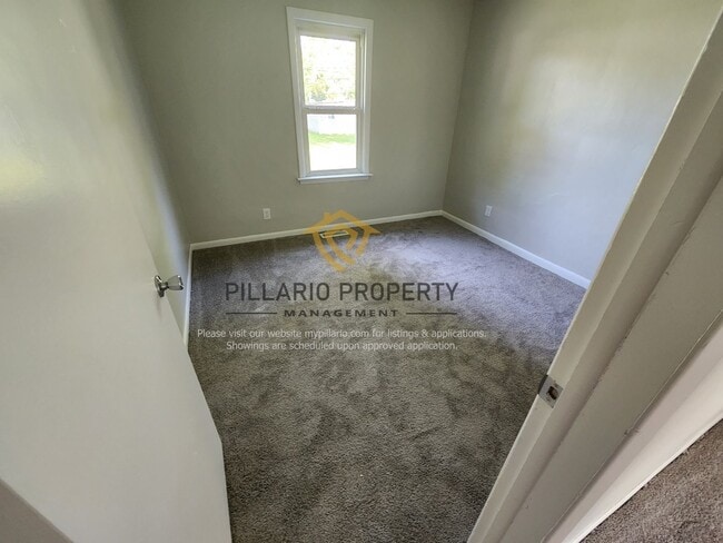 Building Photo - Newly Renovated, 3 Bedroom, 1 Bathroom Hom...