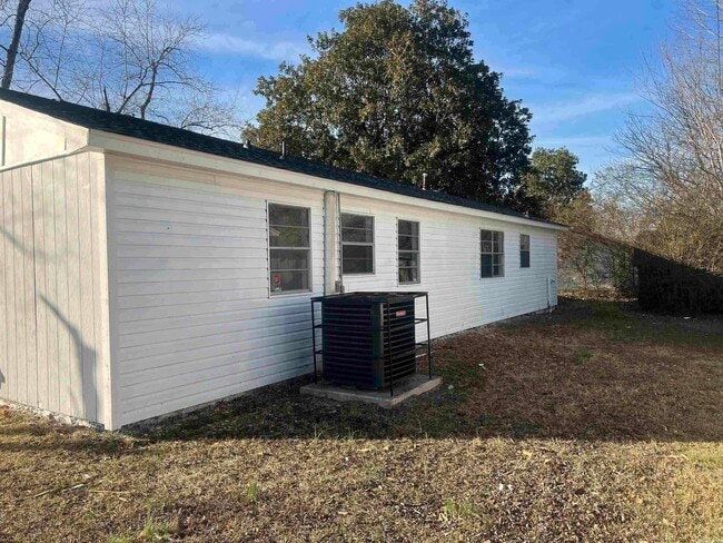 Building Photo - 9605 Wilderness Rd