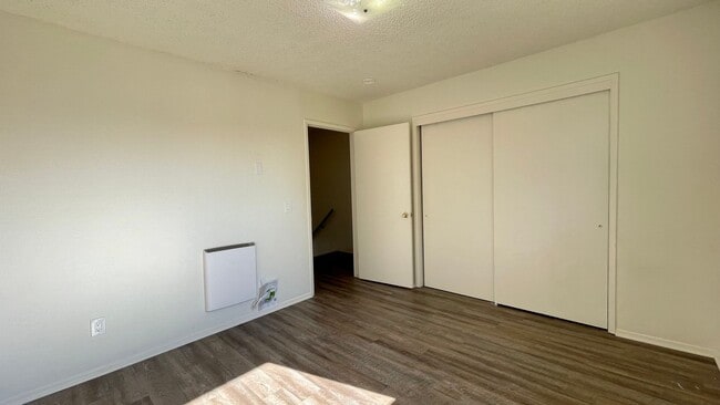 Building Photo - 2 Bedroom 1-1/2 Bathroom Townhouse by Sierra Vista Hospital and Near Cal Poly Campus