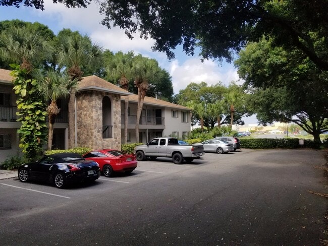 Primary Photo - Remodeled 1-Bedroom Condo in Winter Haven