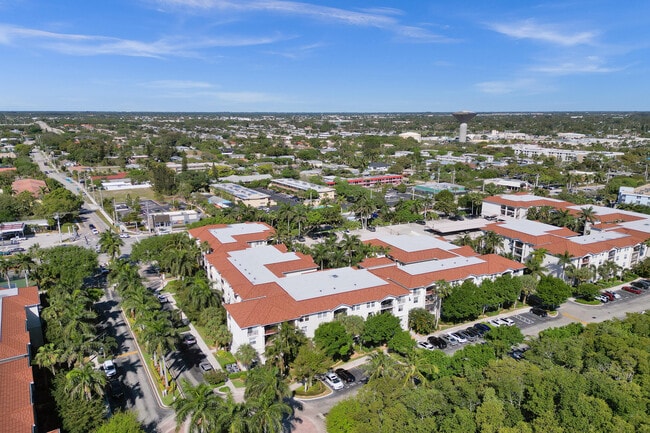 Building Photo - 2113 Tuscany Way