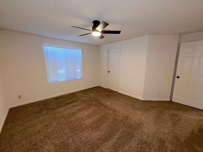 Building Photo - NW Reno Single Story House - 2 Car Garage/Fully Landscaped Yard