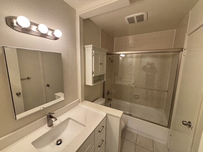 Building Photo - 3287 Marlene Dr