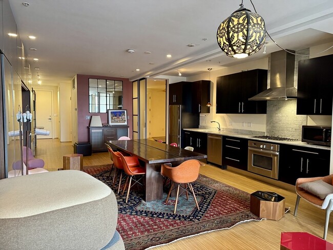 Building Photo - 36 A St