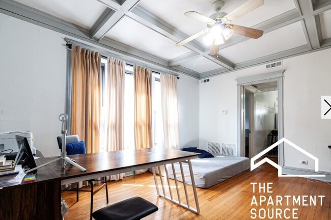 Building Photo - 908 W Belle Plaine Ave