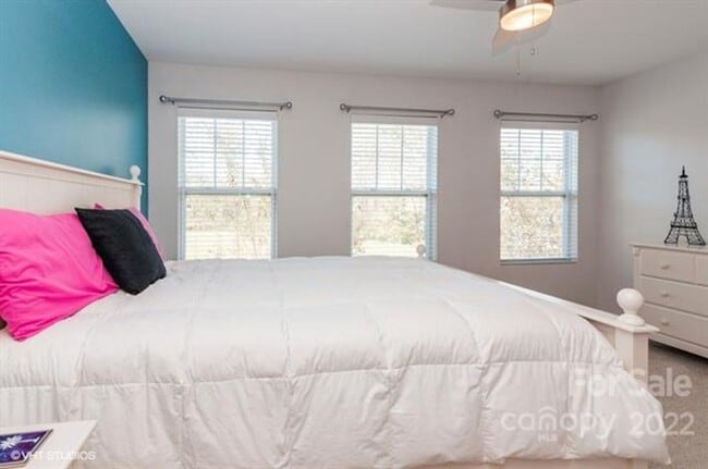 Building Photo - COMING SOON! Bright 2BR 2.5BA Home w/ Granite + Huge Island • Loft in Fort Mill