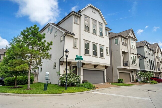 Building Photo - 4003 Centre Valley Ln