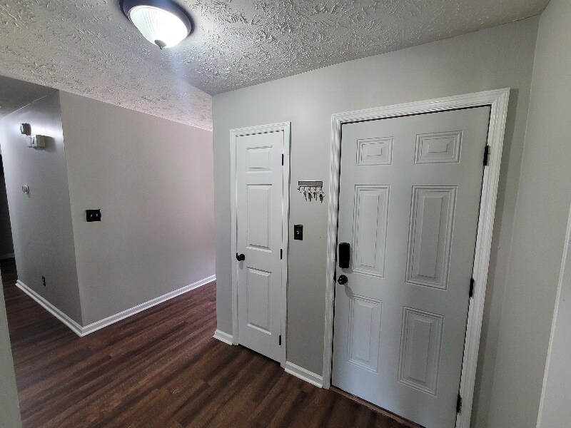 Building Photo - 309 Sparrow Dr