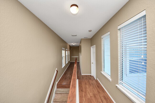 Building Photo - 21611 Shallow Glen Ln