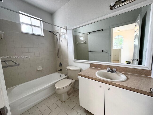 Building Photo - 8157 NW 108th Pl