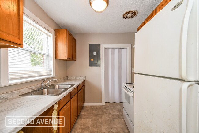 Building Photo - 7027 Barberie St