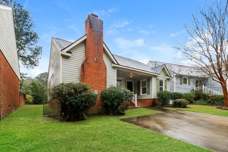 Building Photo - 122 Village Walk