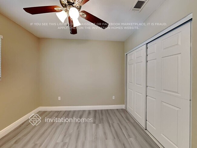 Building Photo - 14502 SW 139th Ave Cir E