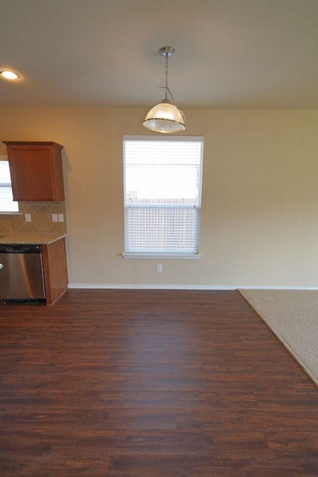 Building Photo - Beautiful home now available in the coveted Riata subdivision of Schertz, TX! Realtor Commission:...