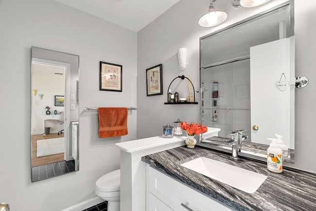 Building Photo - 126 Merrimac St