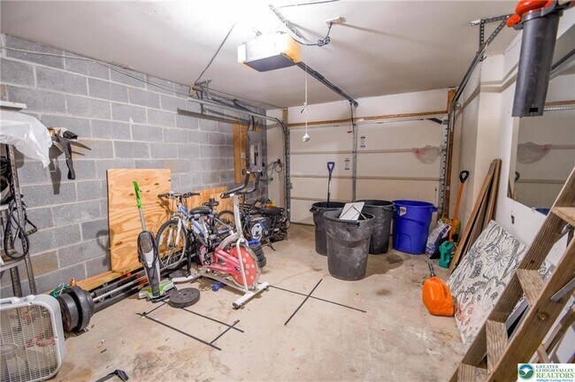 Building Photo - 2505 Madison Ave