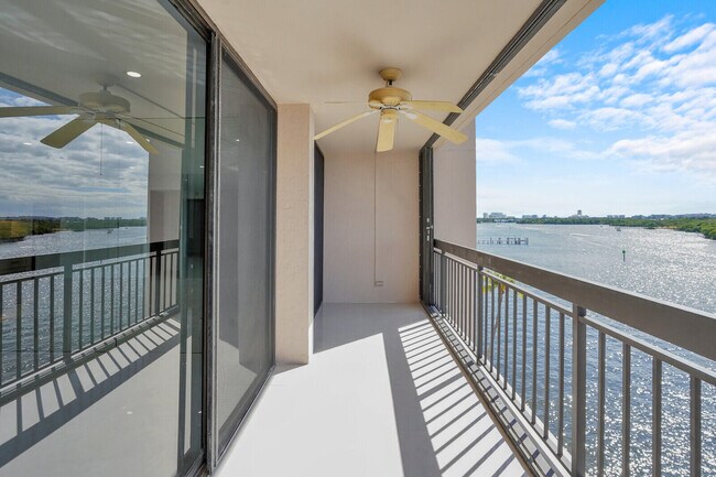 Building Photo - 2697 N Ocean Blvd