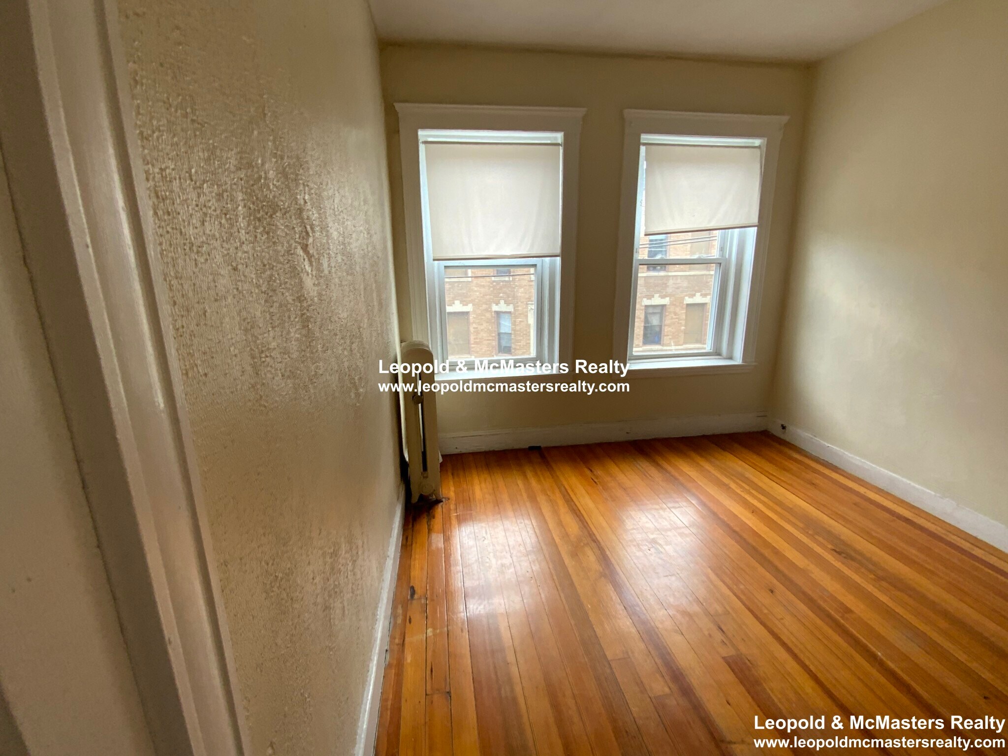 Building Photo - 194 Kelton St