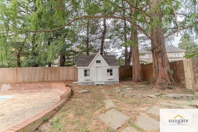 Building Photo - 11319 Harding Rd