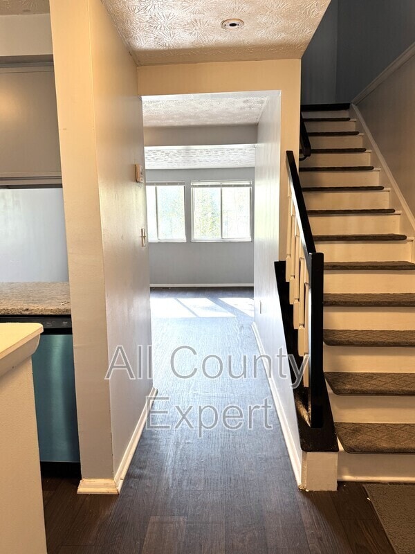 Building Photo - 862 Regal Path Ln