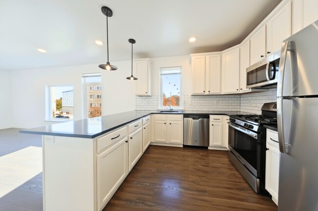 Floorplan - 6619 Ridge Avenue