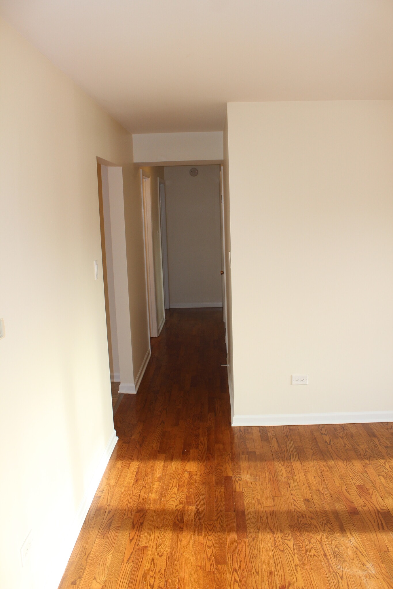 Building Photo - 14437 S Ravinia Ave