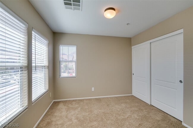 Building Photo - 1155 Paradise Garden Dr