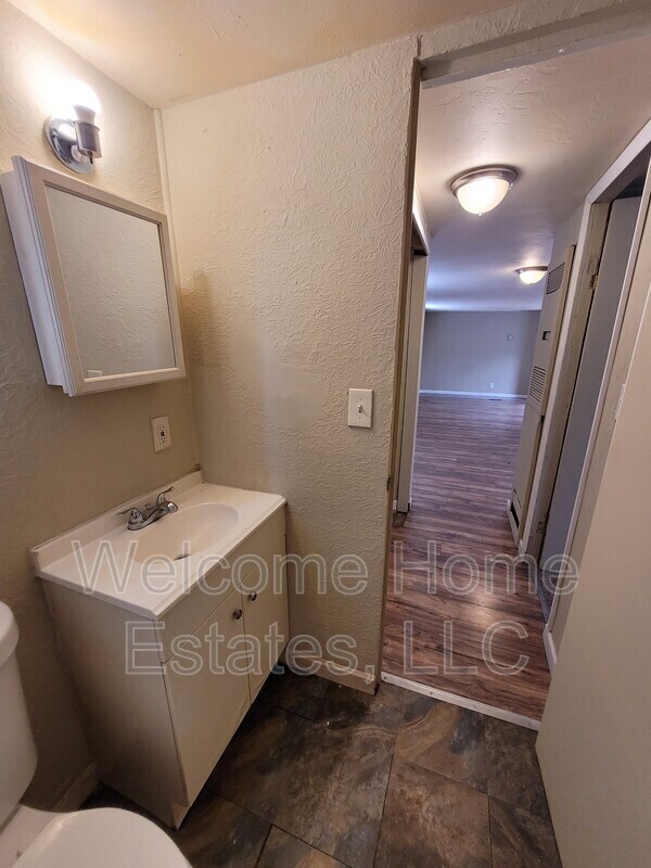 Building Photo - 3311 N Flowing Wells Rd