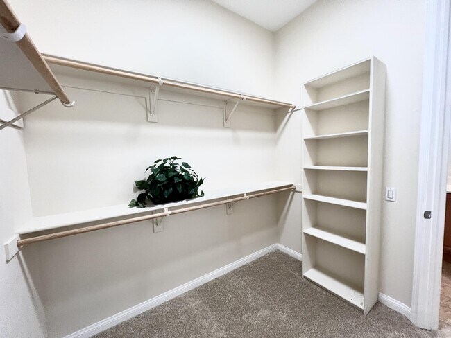 Building Photo - 81952 Avenida Bienvenida