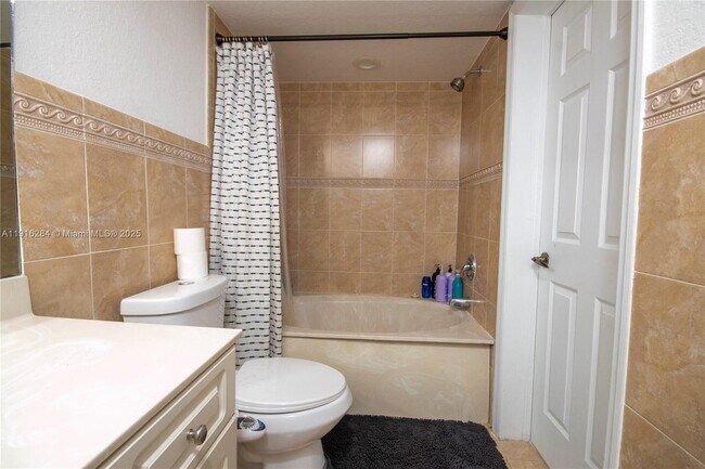 Building Photo - 21100 SW 87th Ave