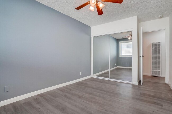 Building Photo - 6117 11th Ave