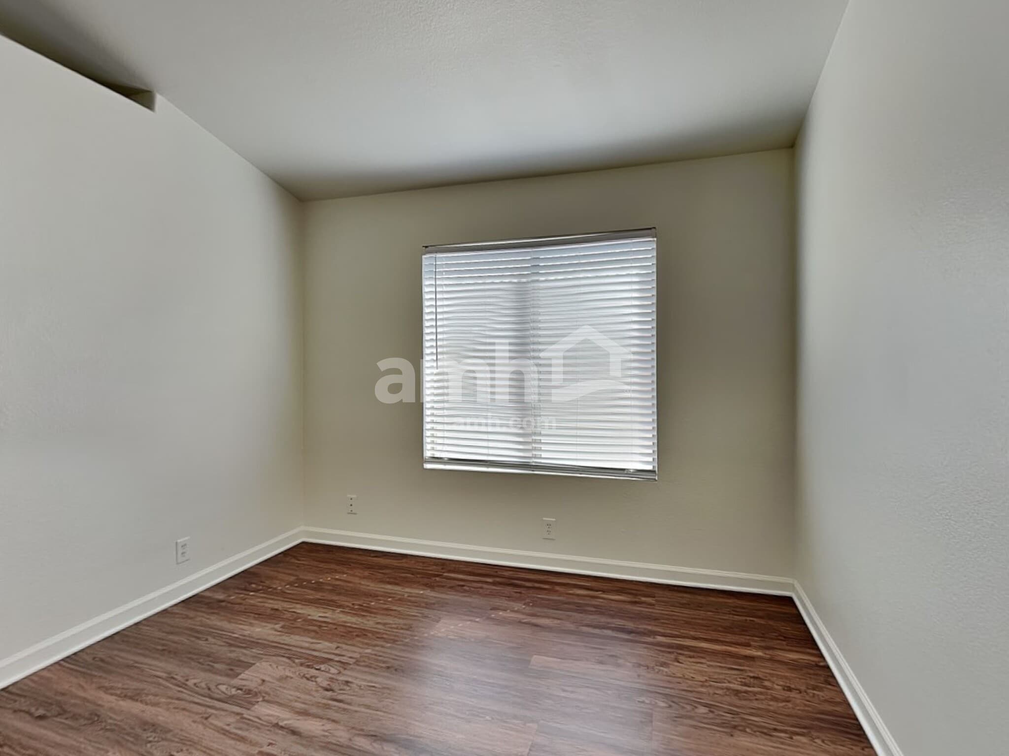 Building Photo - 9255 W Brown St