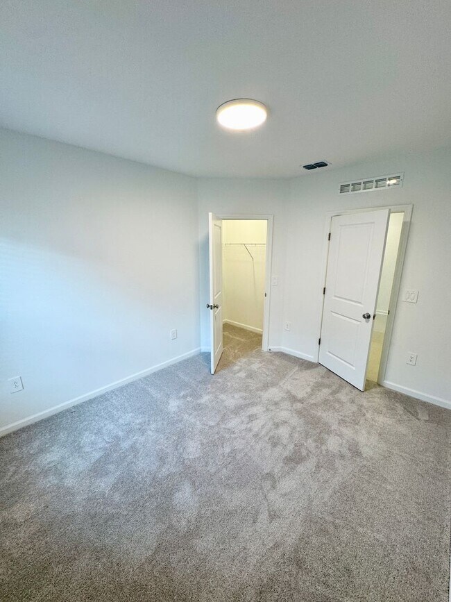 Building Photo - BRAND NEW HOME IN HIDDEN RIDEGE FOR RENT