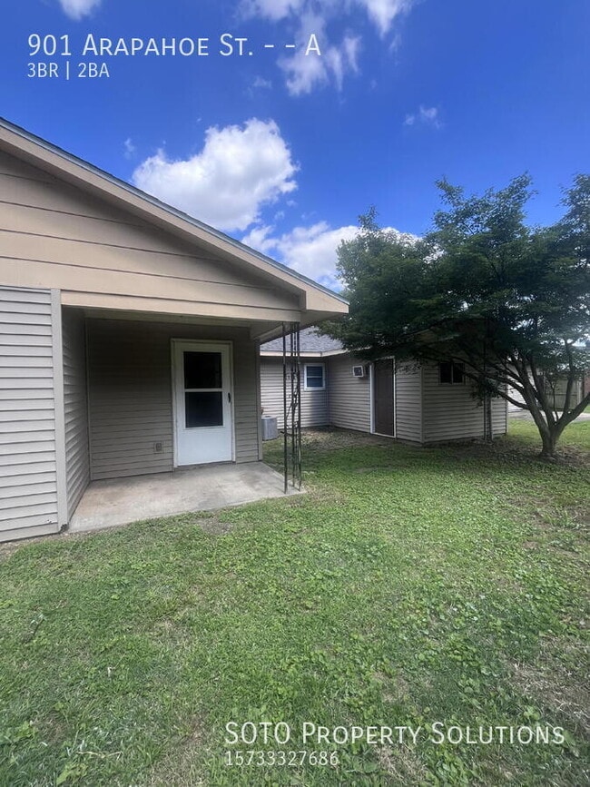 Building Photo - 901 Arapahoe Dr