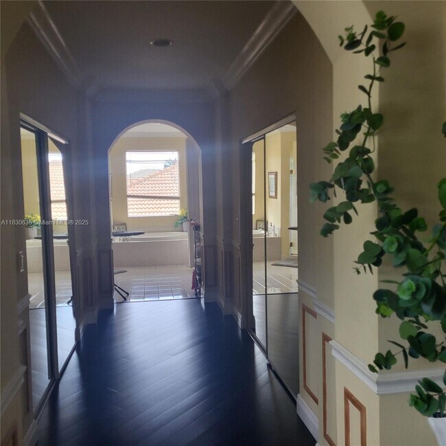 Building Photo - 5029 Forest Dale Dr