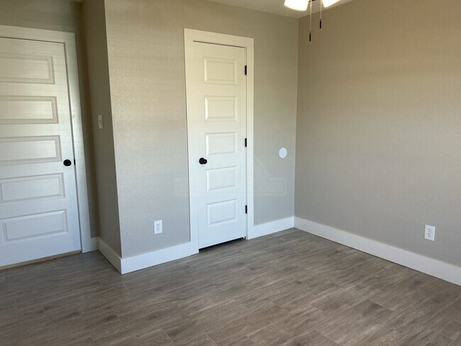 Building Photo - 316 Timber Ridge Dr