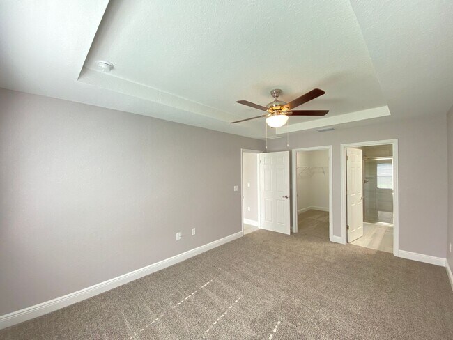 Building Photo - 52 Oak Cir